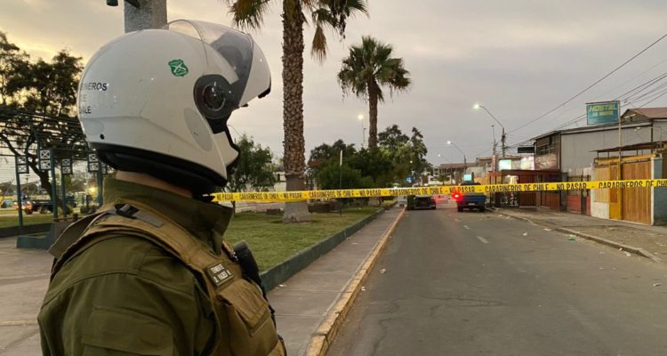 Un asesinado y un hombre en riesgo vital deja balacera en Arica