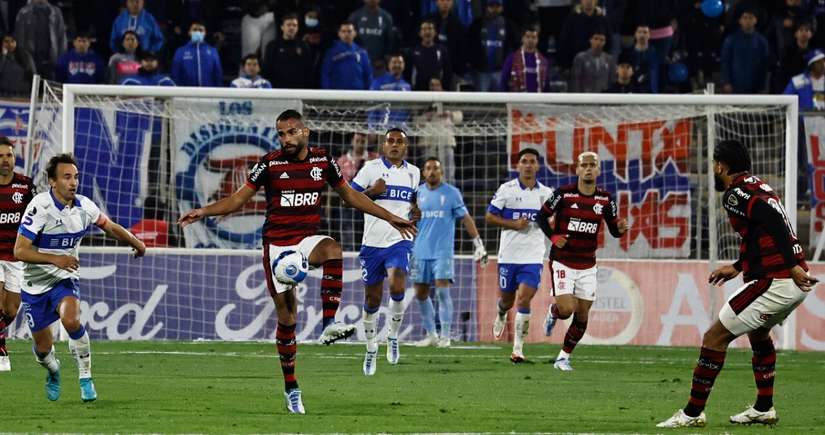 Universidad Católica vs Flamengo.