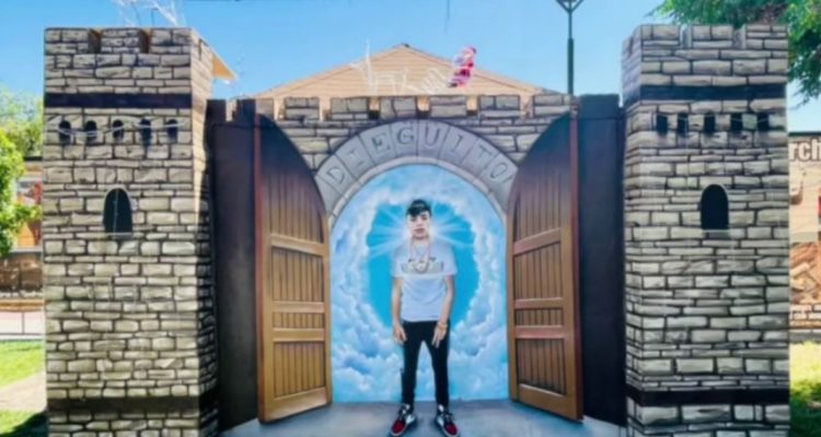 Mausoleo en Lo Espejo: vecinos defienden “castillo” construido en memoria del hijo de un líder narco