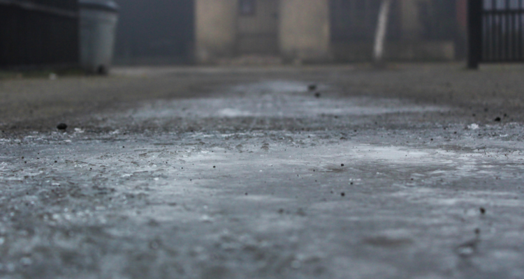 Chiloé: bajas temperaturas provocan 17 accidentes de tránsito y Gobierno no descarta cierre de rutas