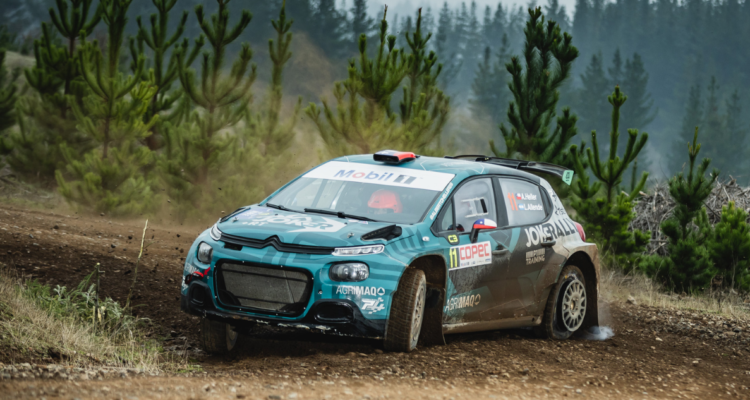 Alberto Heller, logró la victoria en el Copec Rally Mobil, circuito Chillán Viejo.