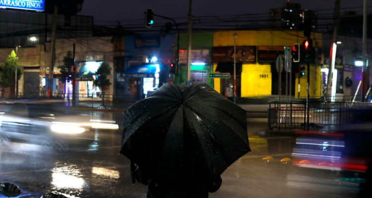 Autoridades declaran Alerta Temprana Preventiva para el Bío Bío por vientos y lluvia