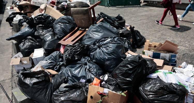 Foto contexto basura en Ancud
