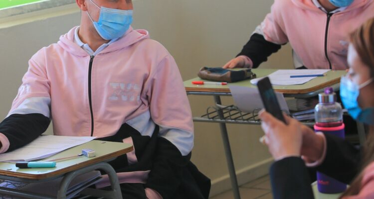 Foto contexto críticas vacaciones de invierno