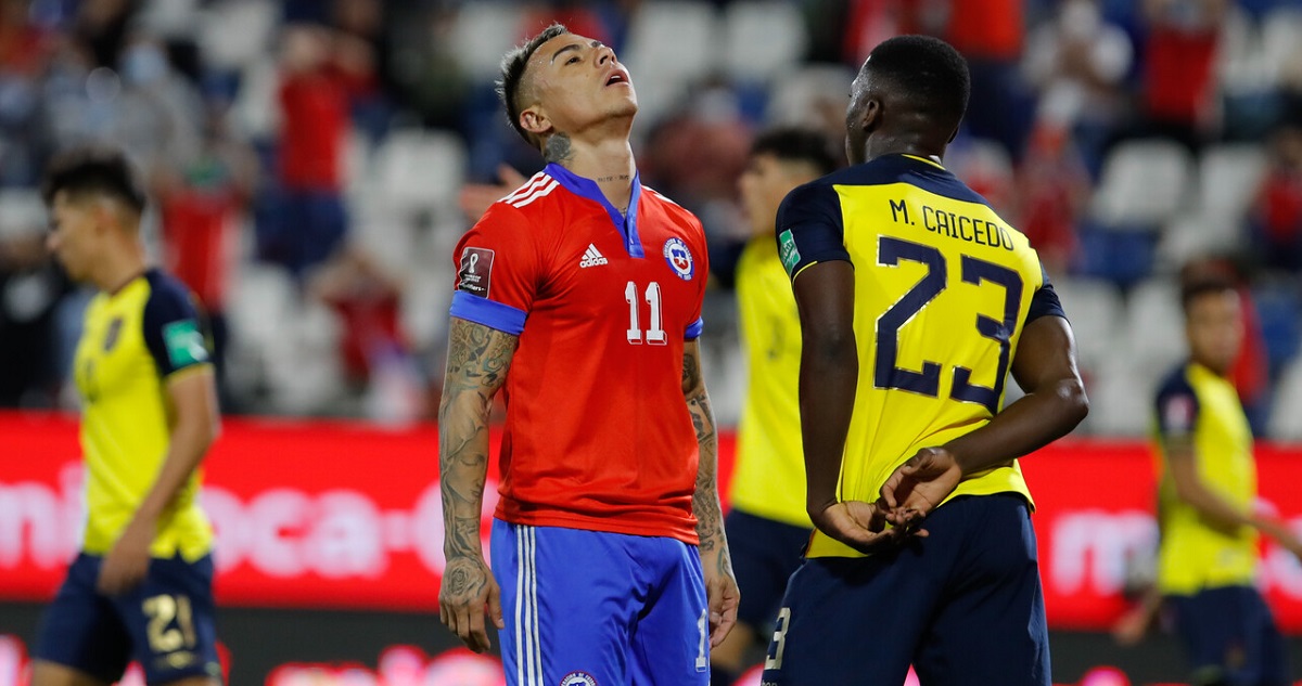 Chile acudiría al TAS para revertir el fallo inicial de FIFA.