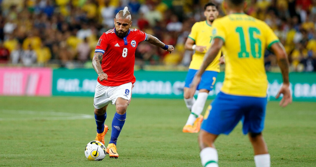 Arturo Vidal jugando por La Roja.