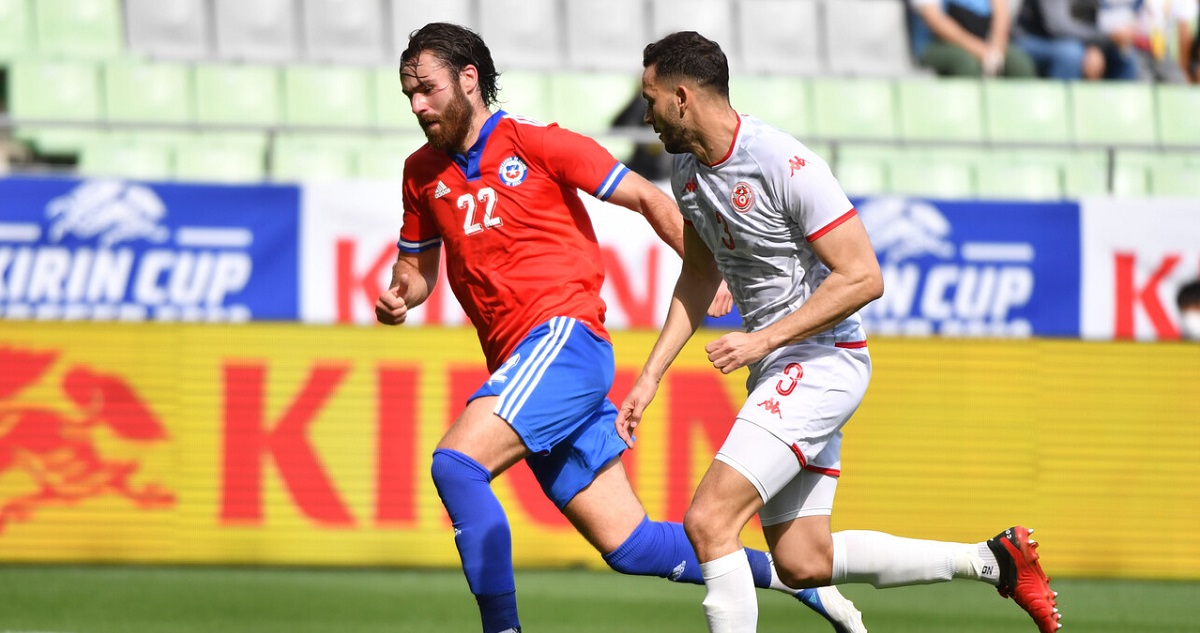 Ben Brereton jugando por La Roja.