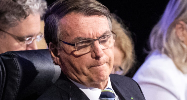 Bolsonaro dice que periodista británico desaparecido era mal visto por su trabajo en la Amazonía