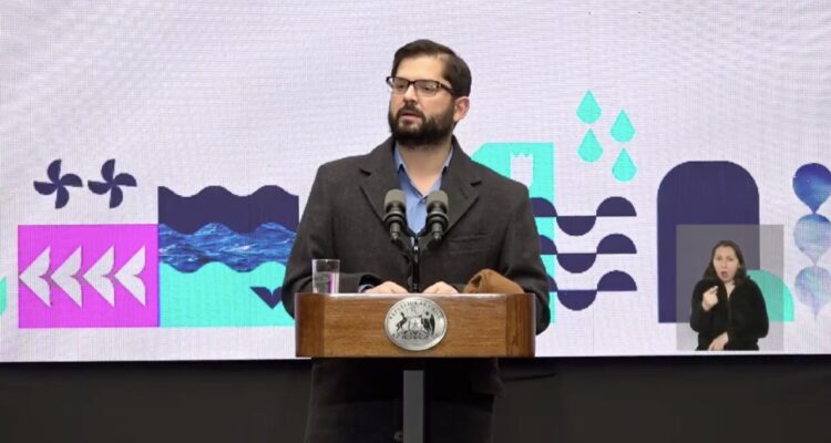 Boric reitera que con reforma tributaria ingresos se distribuirán mejor y se financiarán proyectos