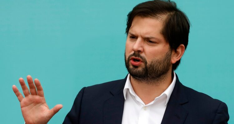 Boric gira internacional