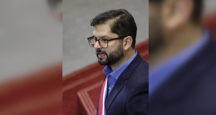 Boric afirma que reforma tributaria “atacará base de la desigualdad” y reitera disposición a diálogo