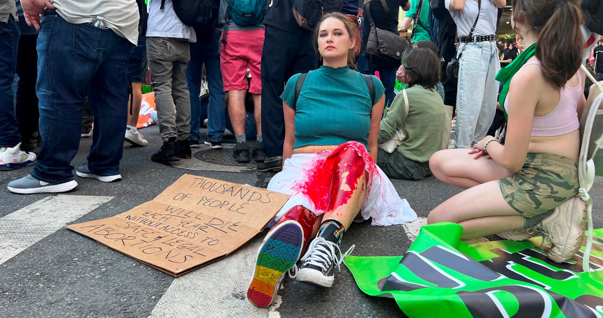 California se convierte en Estado santuario para el aborto