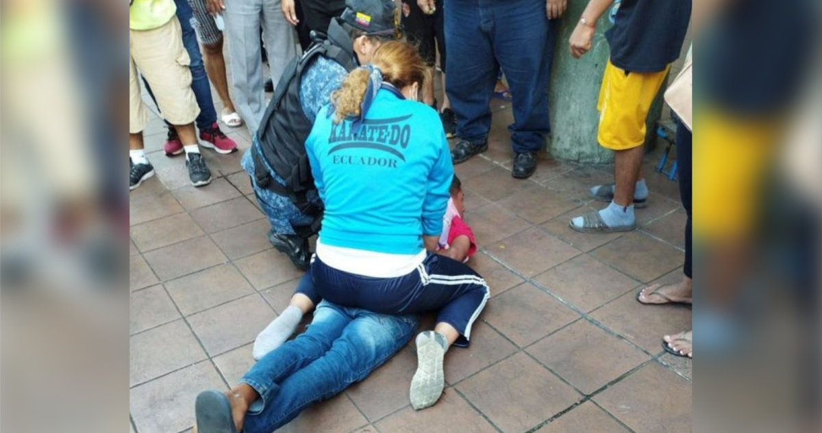 Campeona de Artes Marciales neutraliza a sujeto