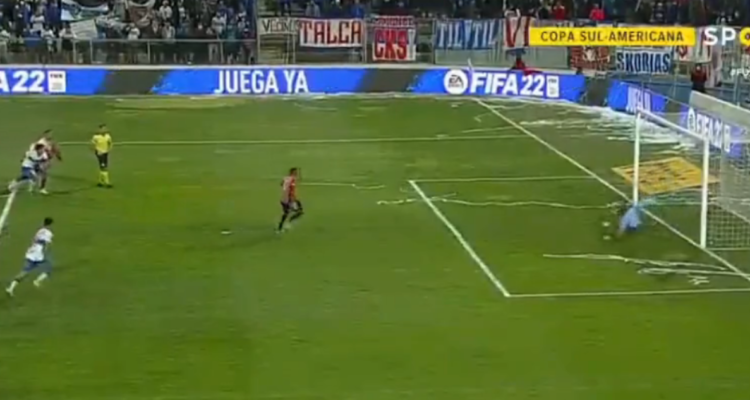 Primer gol de Sao Paulo antes la UC.