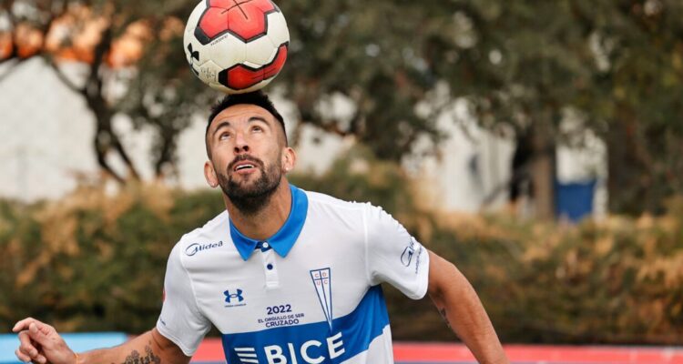 Mauricio Isla llega a Universidad Católica