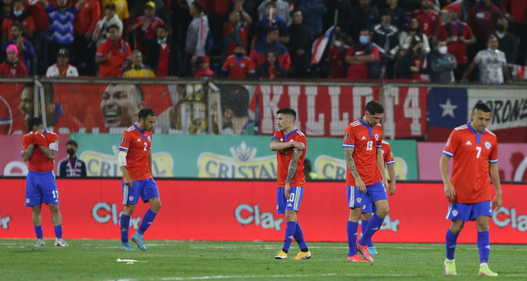 Chile continua cayendo en el ranking FIFA.