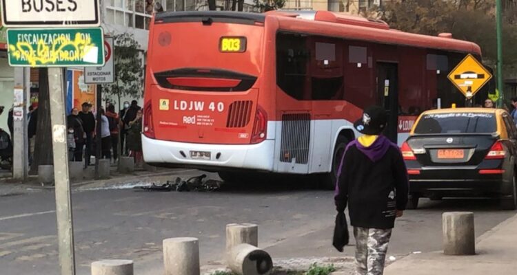 Ciclista muere atropellado en Independencia
