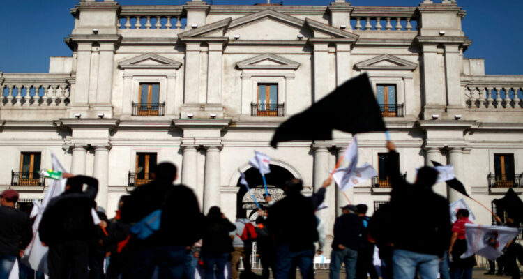 Cierre de Ventanas: Gobierno insiste en que “ningún trabajador” quedará sin trabajo