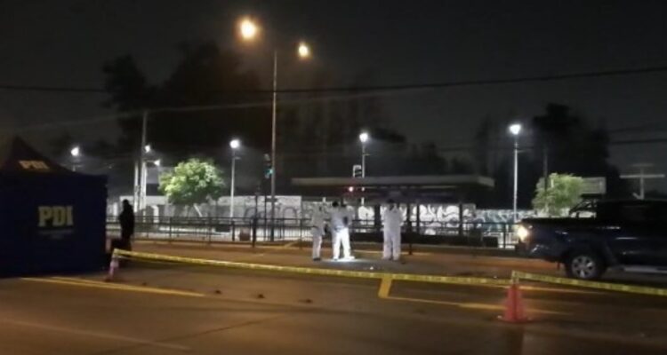 Conductor muere atropelldo por bus