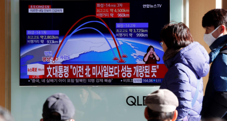 Corea del Norte lanza ocho misiles balísticos de corto alcance al mar de Japón