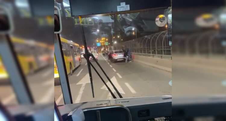 Adolescente de 14 años detenido por tour delictual que incluyó tres encerronas en la RM