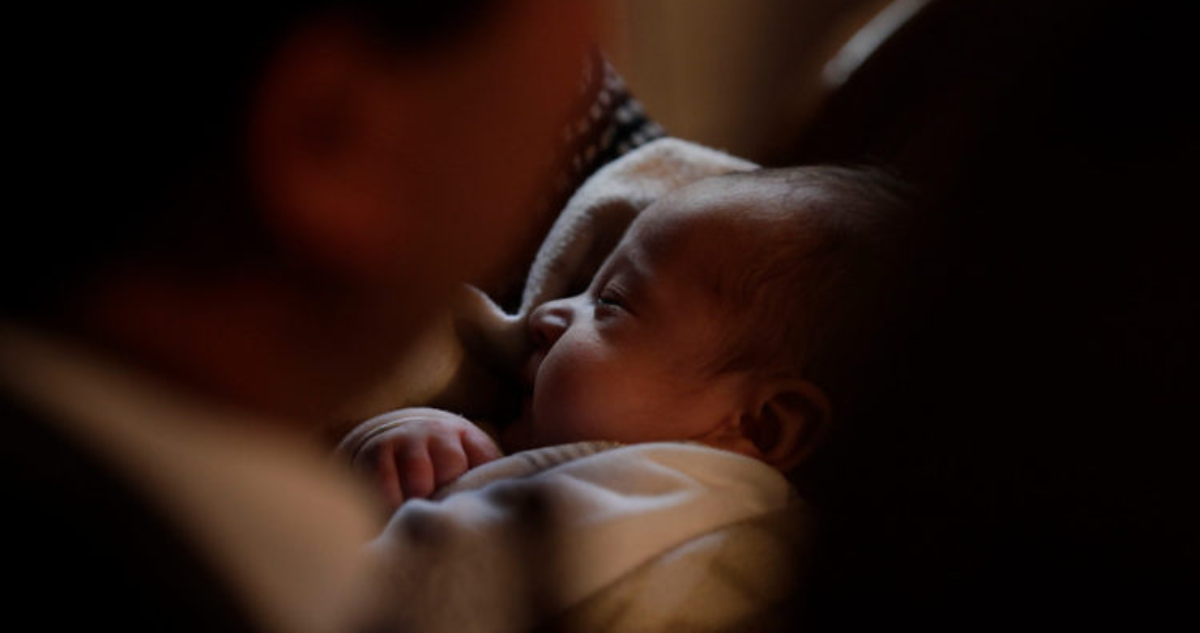 Diputados insisten en que Gobierno extienda plazo de postnatal ante saturación de camas UCI