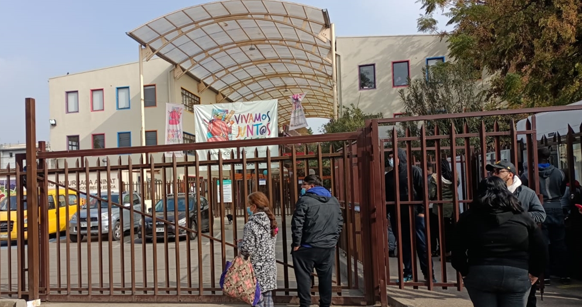 Buscan a sujeto que realizó disparo al aire tras caso de bullying en colegio en Quilicura