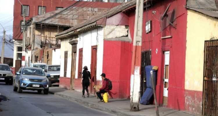 El drama del hacinamiento: hasta $200 mil cobran por habitación en cités del centro de La Serena