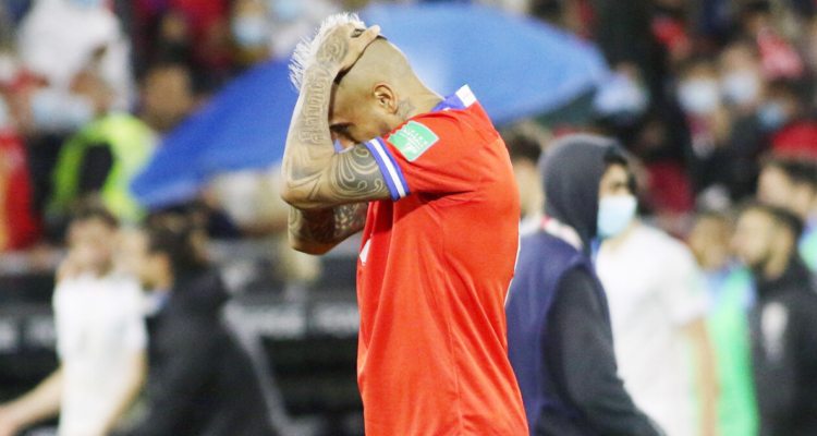 FIFA ratificó que Chile se queda sin Mundial.