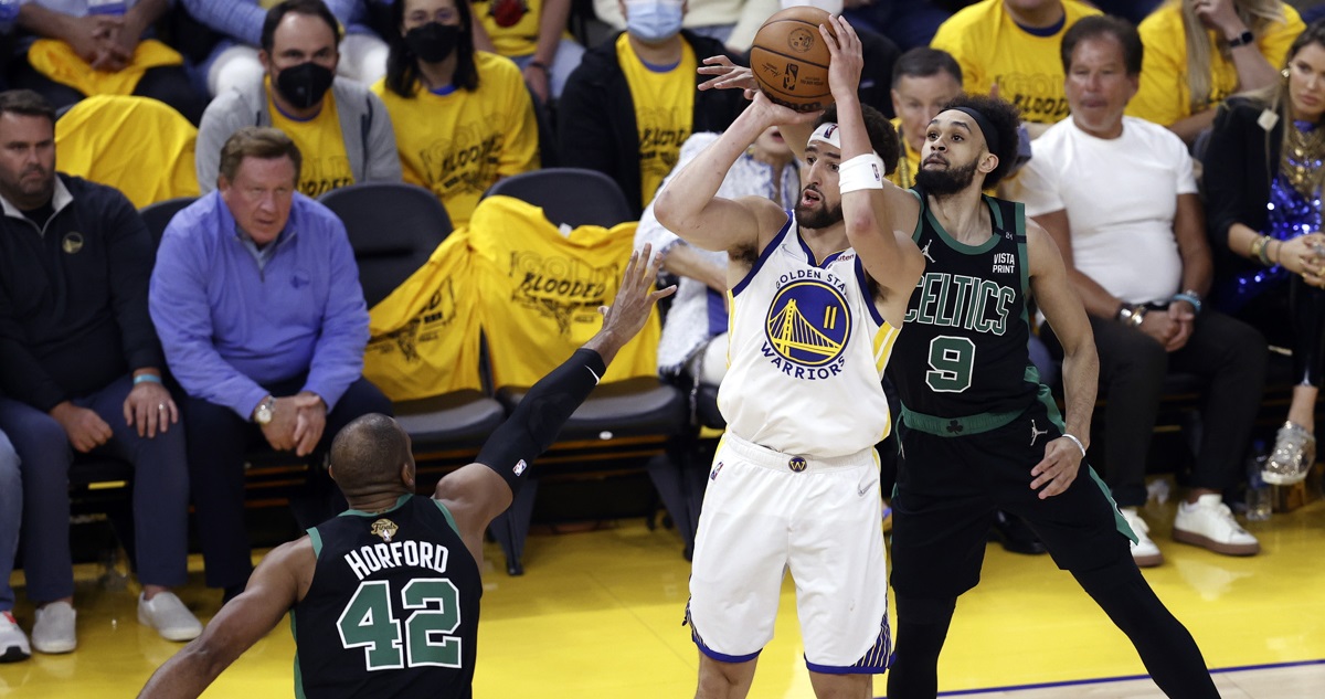 Finales de NBA: Warriors se ponen en ventaja ante Celtics.