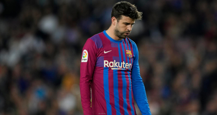 Gerard Piqué jugando por el Barcelona.