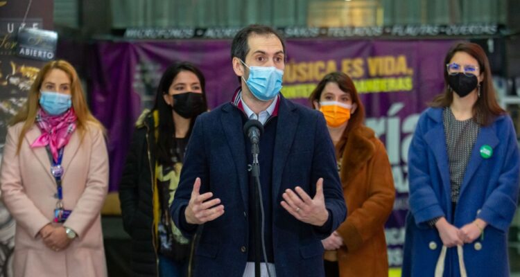 Ministerio de Economía lanza subsidio para barrios y MiPymes afectadas por el estallido social