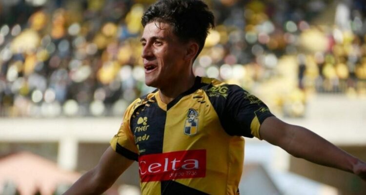 Harol Salgado jugando por Coquimbo Unido.