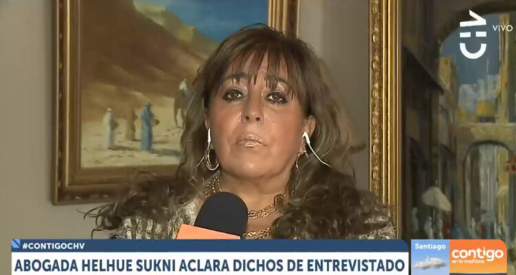 Helhue Sukni hablando en el matinal Contigo en la Mañana.