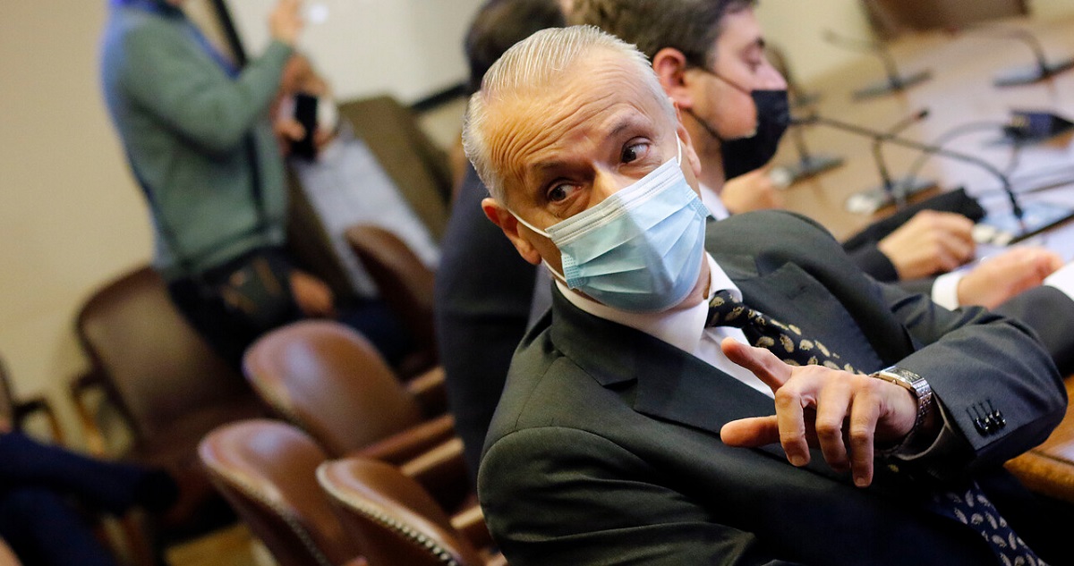 Javier Castrilli exige millonario monto a la ANFP.