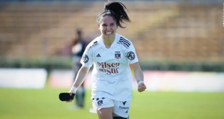 Javiera Grez, sufrió un traumatismo encéfalo craneano, en el Superclásico femenino.