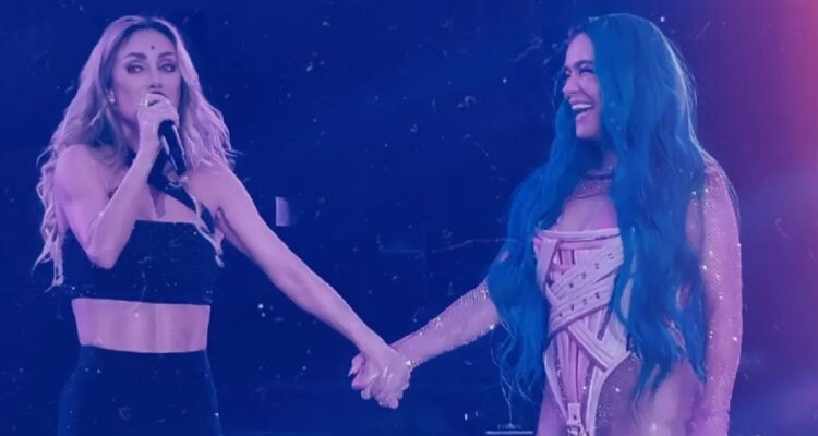 Karol G y Anahí, de RBD en el escenario