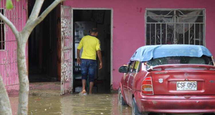 Lluvias dejan al menos 80 muertos y más de 34.000 familias damnificadas en Colombia