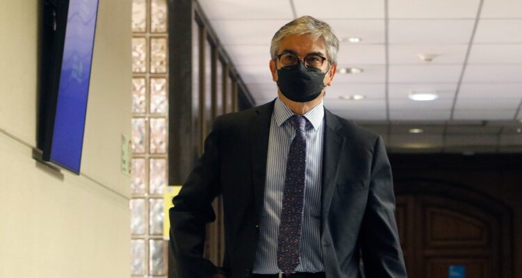 Marcel reiteró que proyecto 40 horas “no ocurrirá del golpe” y que empresas deberán adaptarse