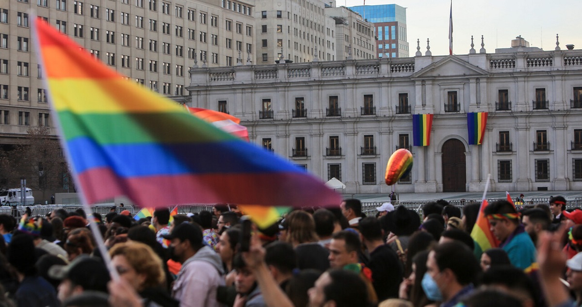 El Movimiento de Integración y Liberación Homosexual (Movilh) y Fundación Iguales realiza la XXII Marcha del Orgullo 2022, actividad que organizan ambas organizaciones. Se suma a la convocatoria el Movimiento por la Diversidad Sexual (MUMS).