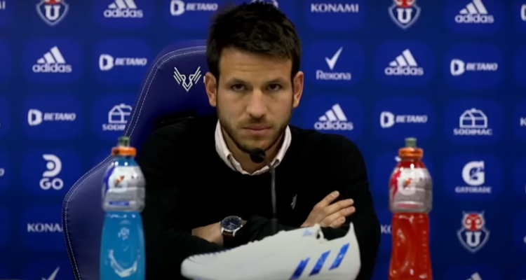 Director Deportivo de la U confirmó la llegada de Nery Domínguez a la “U”.