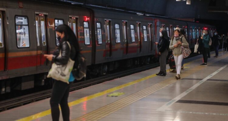 Metro anuncia adelanto de apertura los sábados