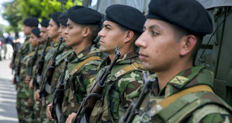 Tropas nicaraguenses.