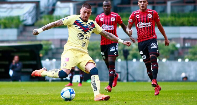 Nicolás Castillo podría jugar en Argentina.