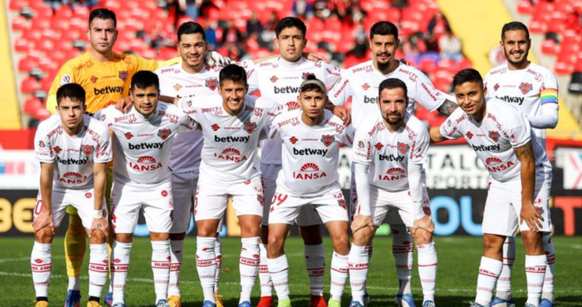 Ñublense sufre, pero vence a Independiente Cauquenes y logra acceder a los octavos de final de Copa Chile.