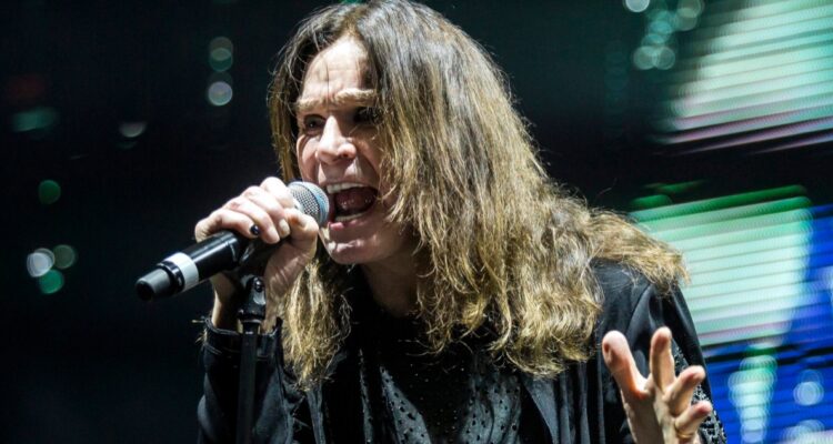 ozzy-osbourne-somete-delicada-operacion-determinara-resto-su-vida