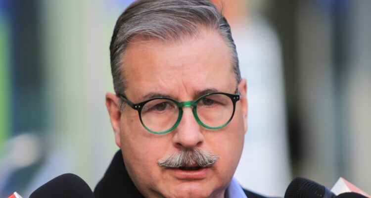 Papá de Pola Álvarez y enfermeros detenidos por ataque: “Los protocolos de las clínicas han fallado”