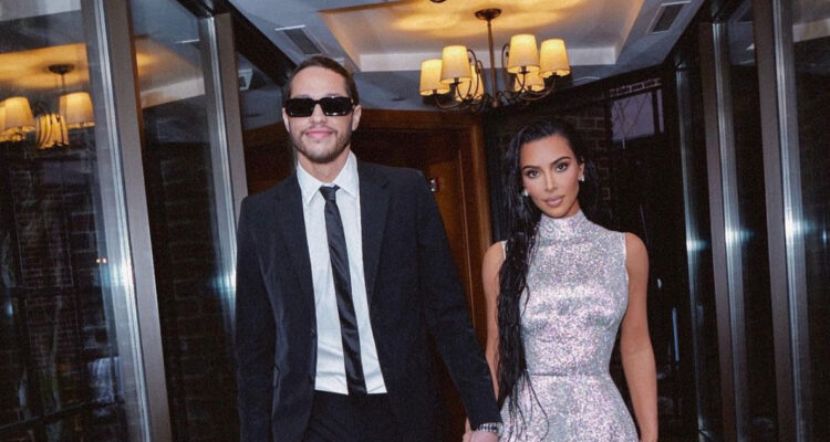 Pete Davidson y Kim Kardashian