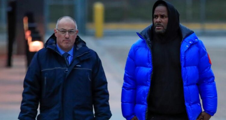 piden-25-anos-carcel-r-kelly-crimen-organizado-trafico-sexual-mujeres-ninas.