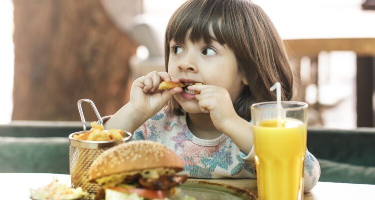 chile-lidera-los-peores-menus-infantiles-de-comida-rápida